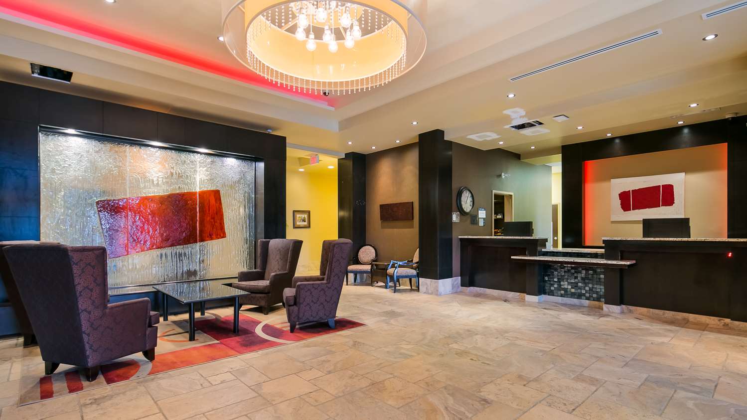 Фото Best Western Sunrise Inn & Suites