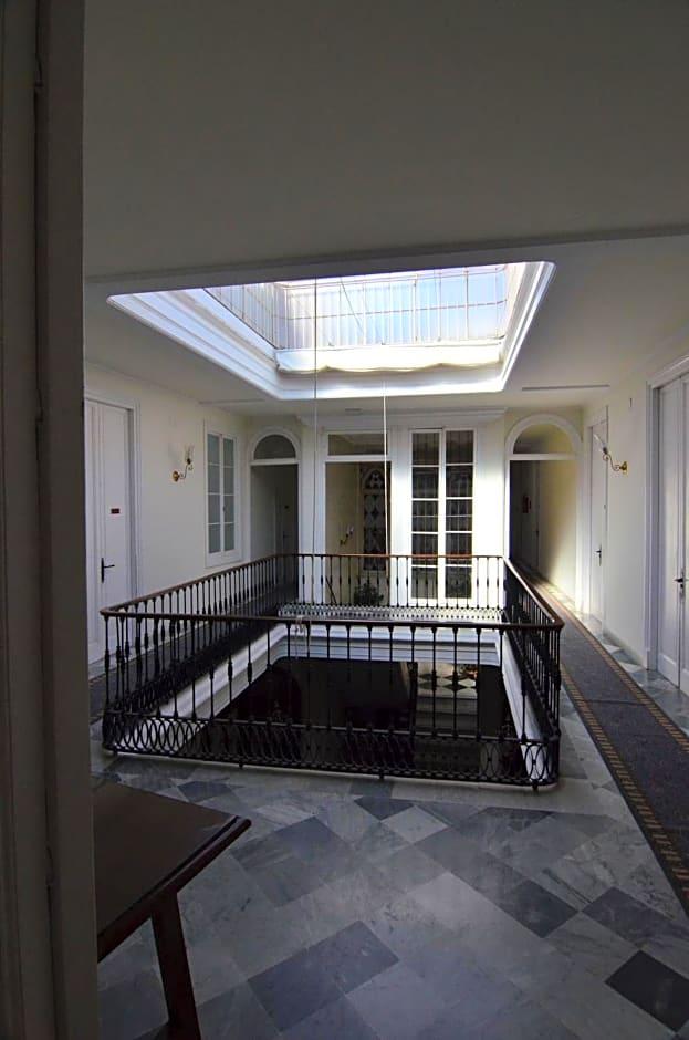 Фото Nuevo Hotel