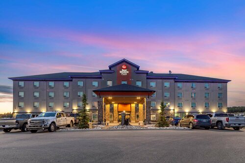 Внешний вид отеля Best Western Plus Drayton Valley All Suites в Дрейтон-Вэллях, фото 3