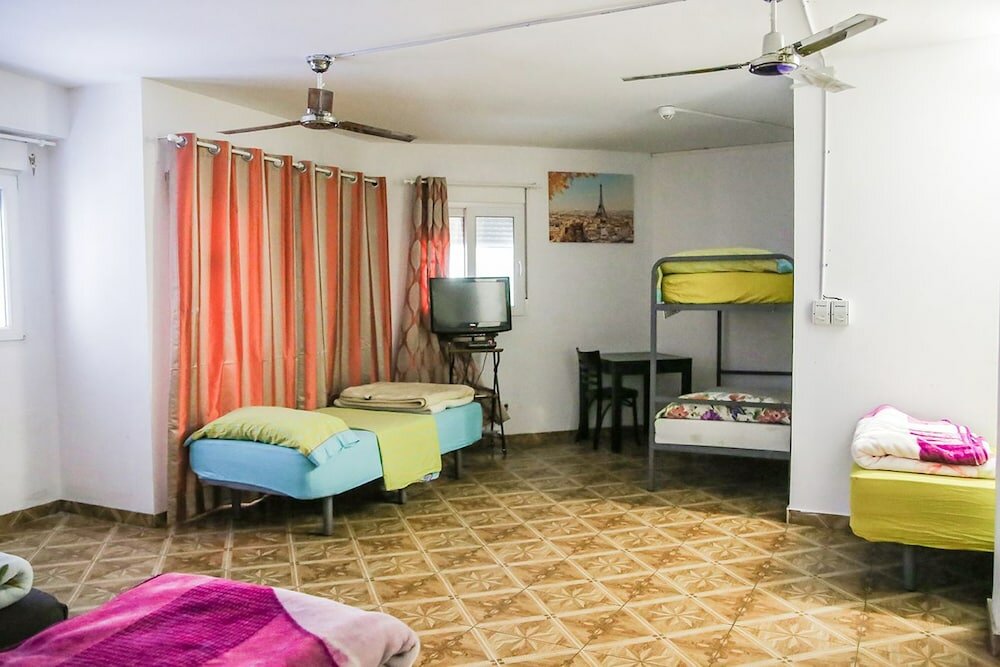 Фото Go Bcn Hi Sants - Hostel