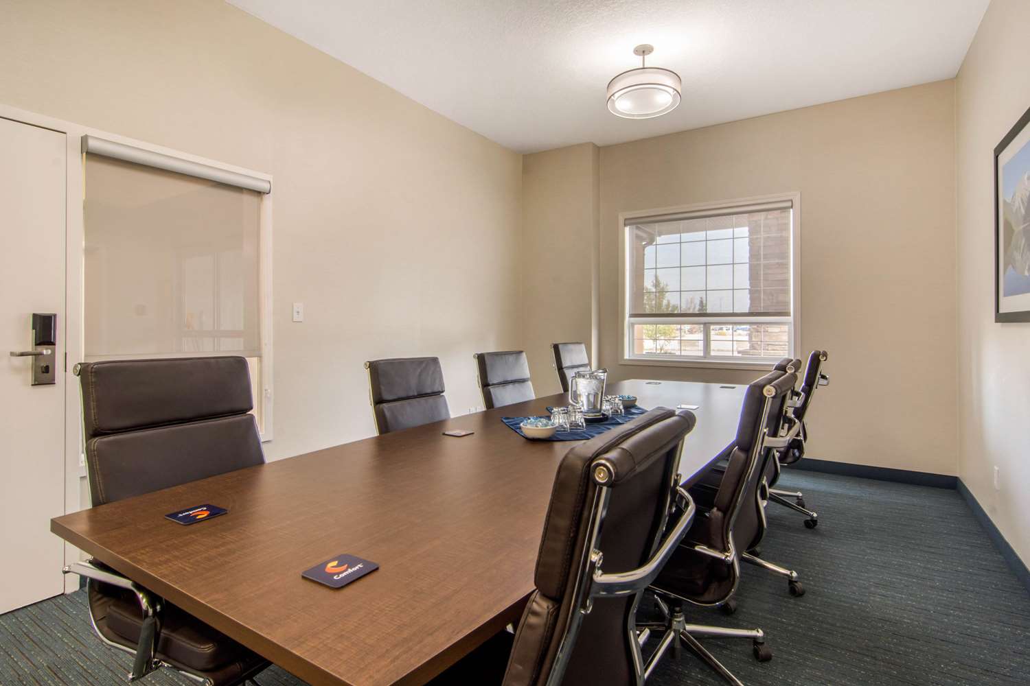 Фото Comfort Inn & Suites