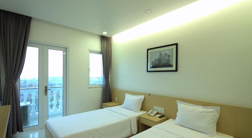 Фото Hung Cuong Hotel