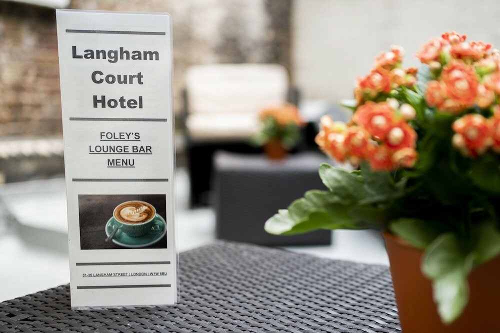 Фото Langham Court Hotel