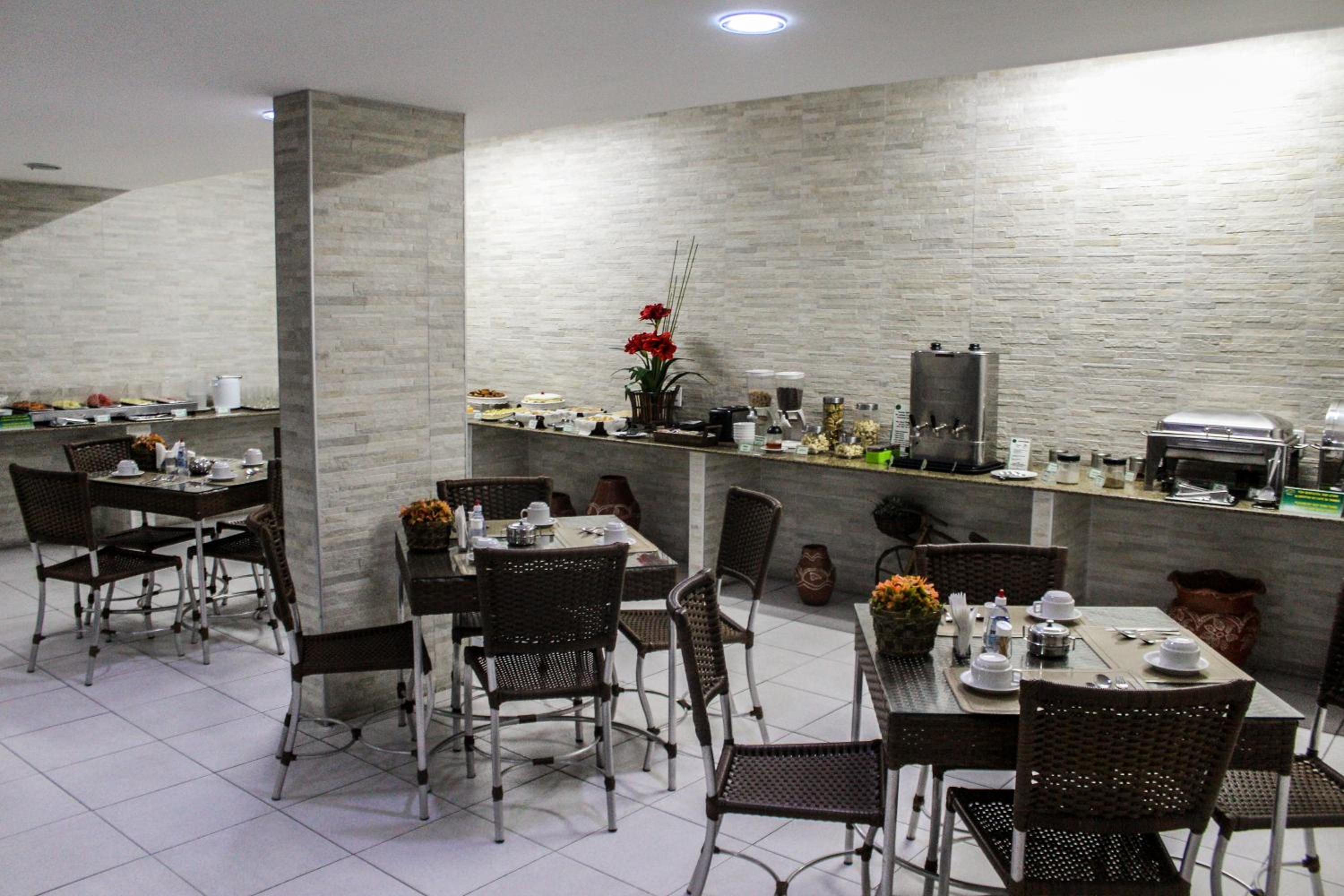 Фото Abrolhos Praia Hotel