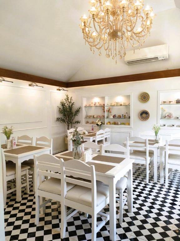 Фото Hillsborough The English Country House