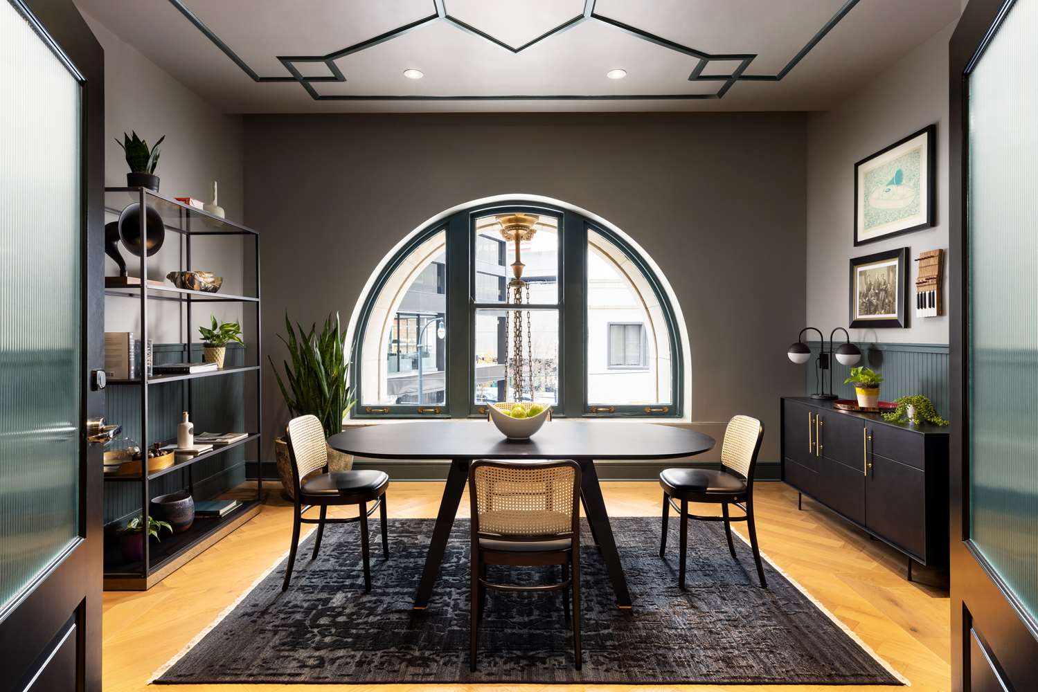 Фото The Candler Hotel Atlanta, Curio Collection by Hilton