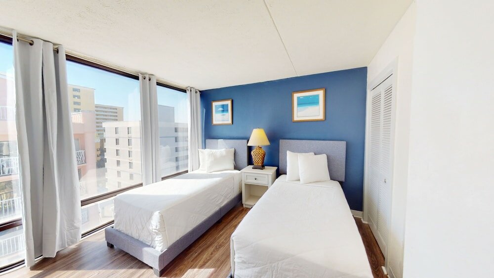 Фото Schooner Beach and Racquet Club by Capital Vacations