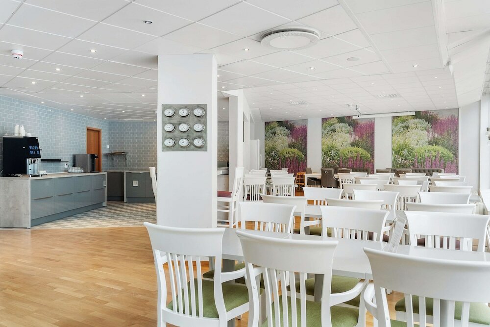 Фото Sure Hotel by Best Western Esplanade