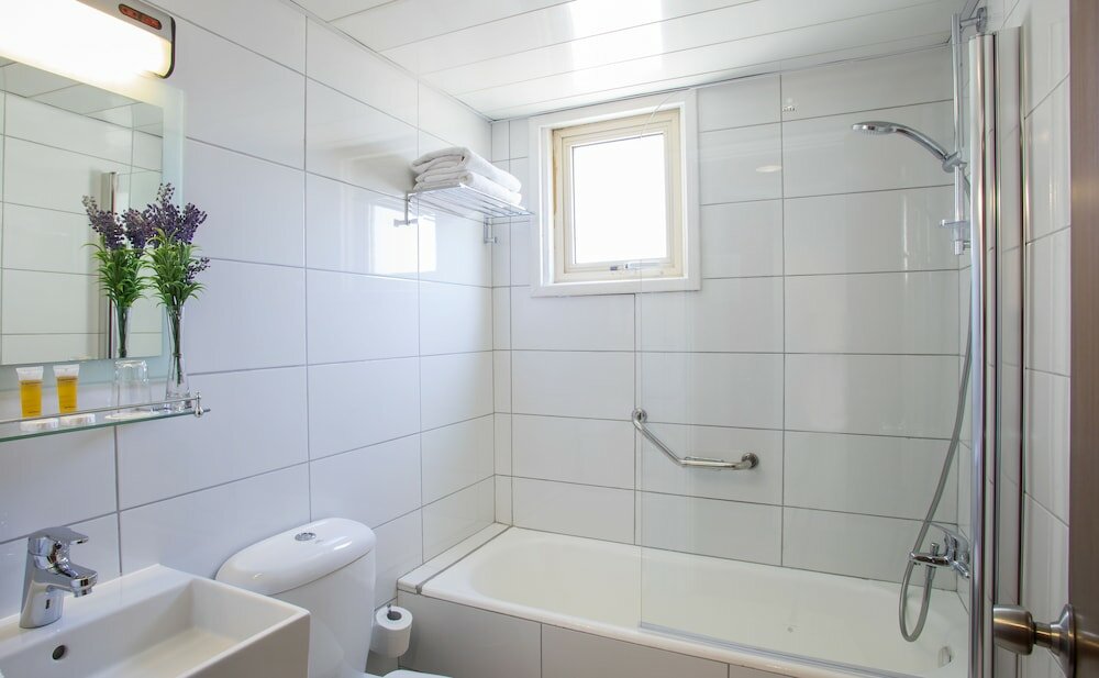 Фото Kapetanios Limassol Hotel