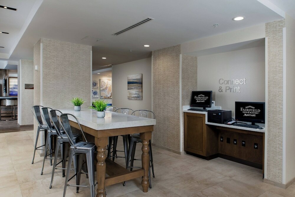 Фото Fairfield Inn & Suites Fort Worth Downtown/Convention Center