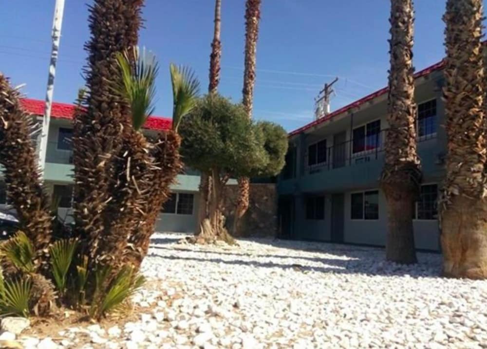 Фото Economy Inn Barstow