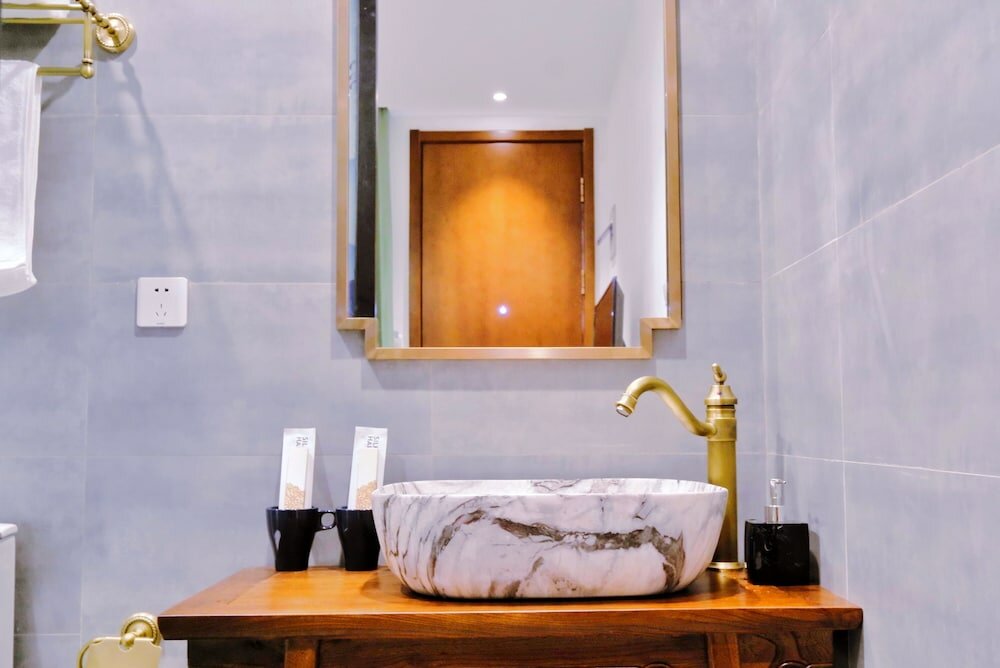 Фото Guipu Courtyard Hotel