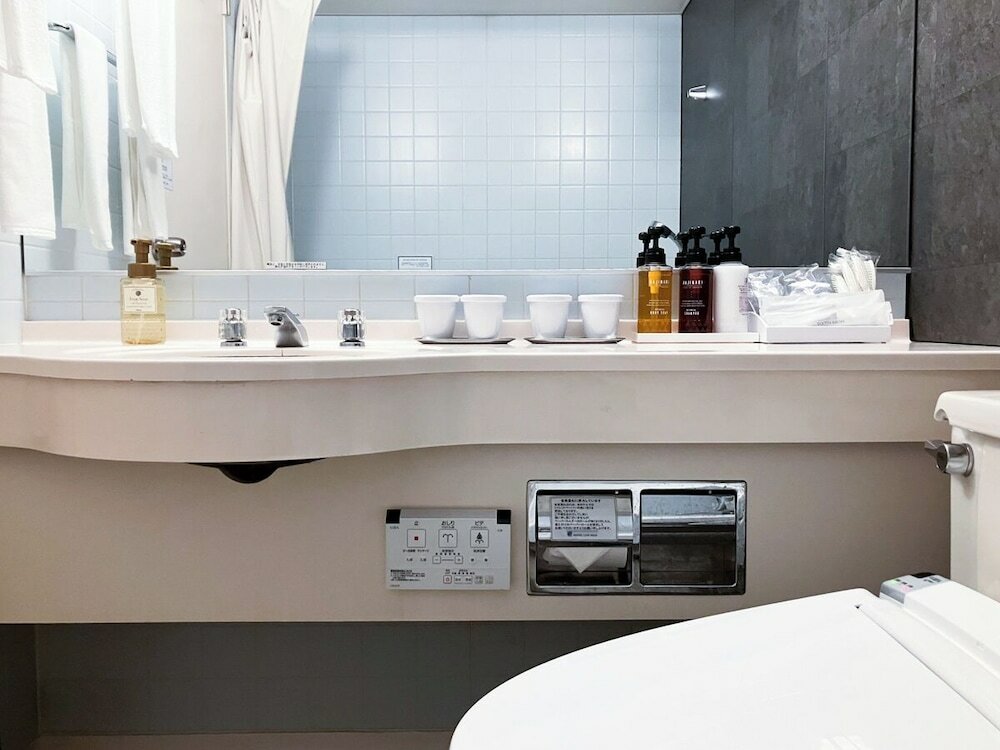 Фото LiVEMAX Kobe