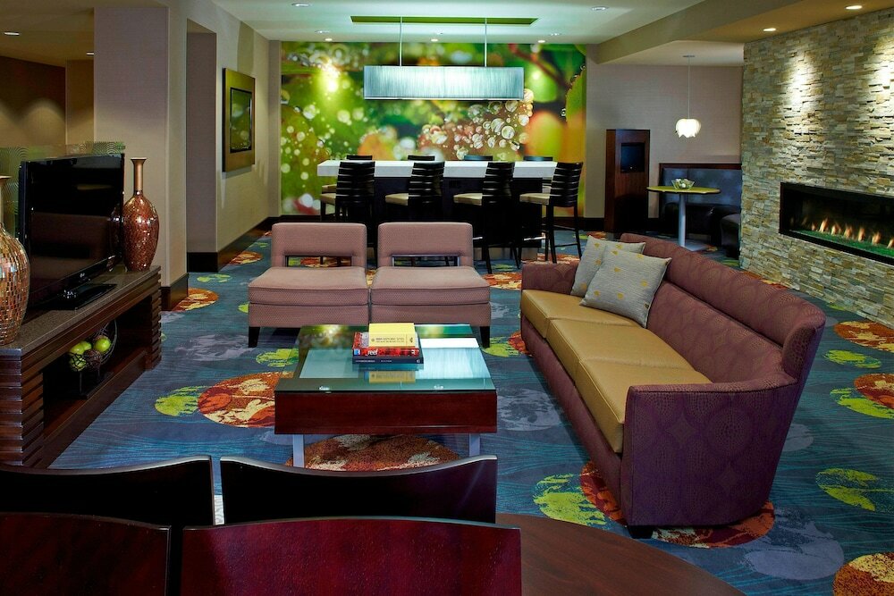 Фото Courtyard by Marriott Buffalo Amherst/University