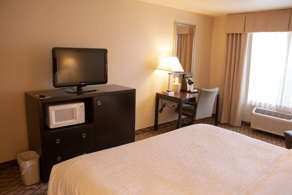 Фото Holiday Inn Express & Suites Columbus East Reynoldsburg, an Ihg Hotel