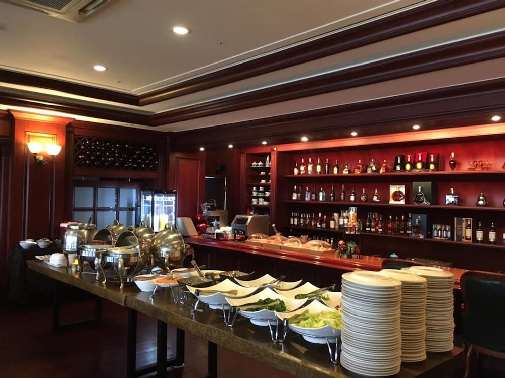 Фото Asia Lakeside Hotel