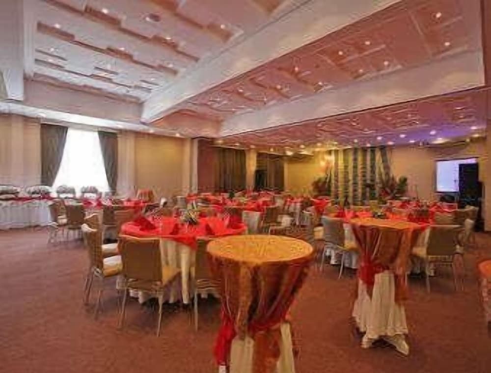 Фото Microtel by Wyndham General Santos