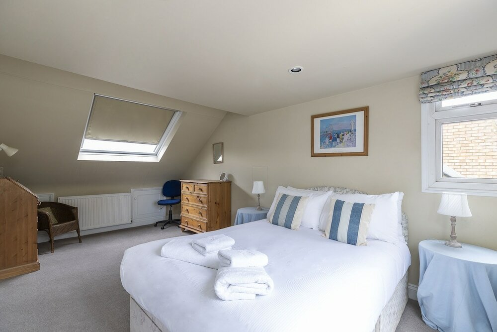 Фото Altido Charming 3 bed house with a rooftop terrace