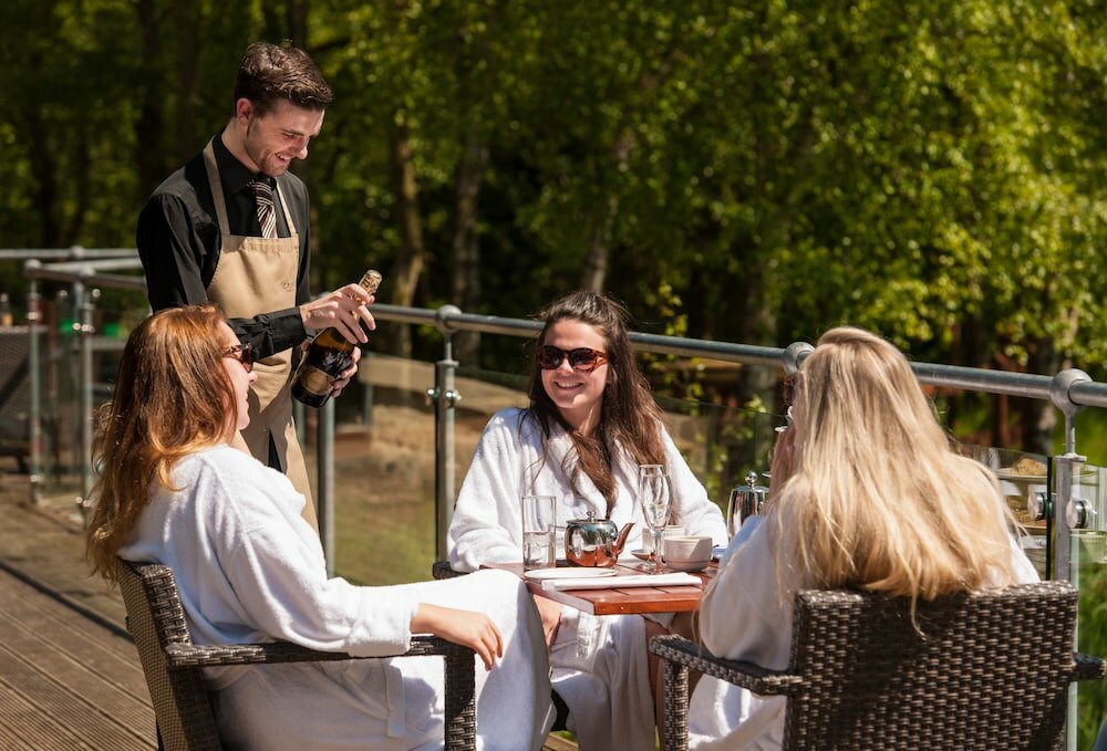 Фото Chevin Country Park Hotel & SPA