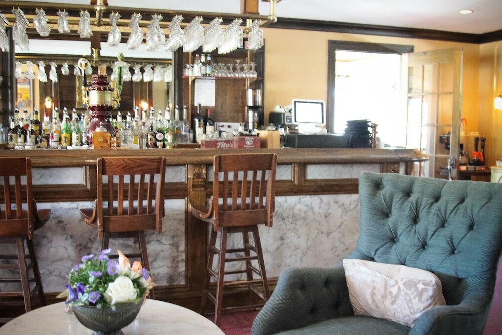 Фото The Lucerne Inn