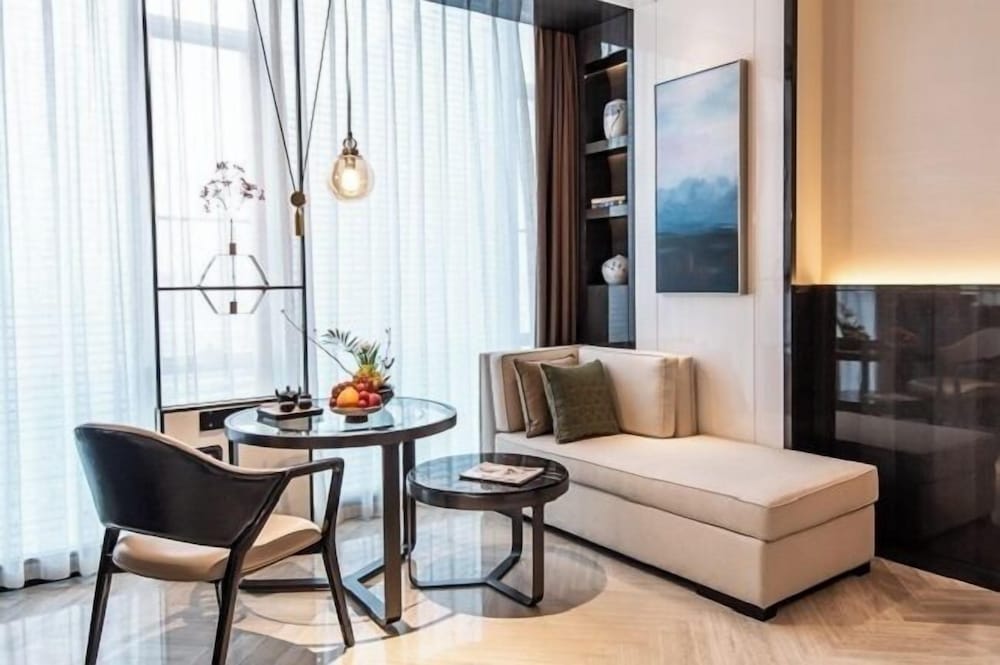 Фото Rainbird International Hotel