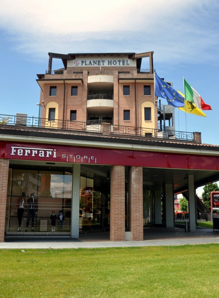 Фото отеля 1