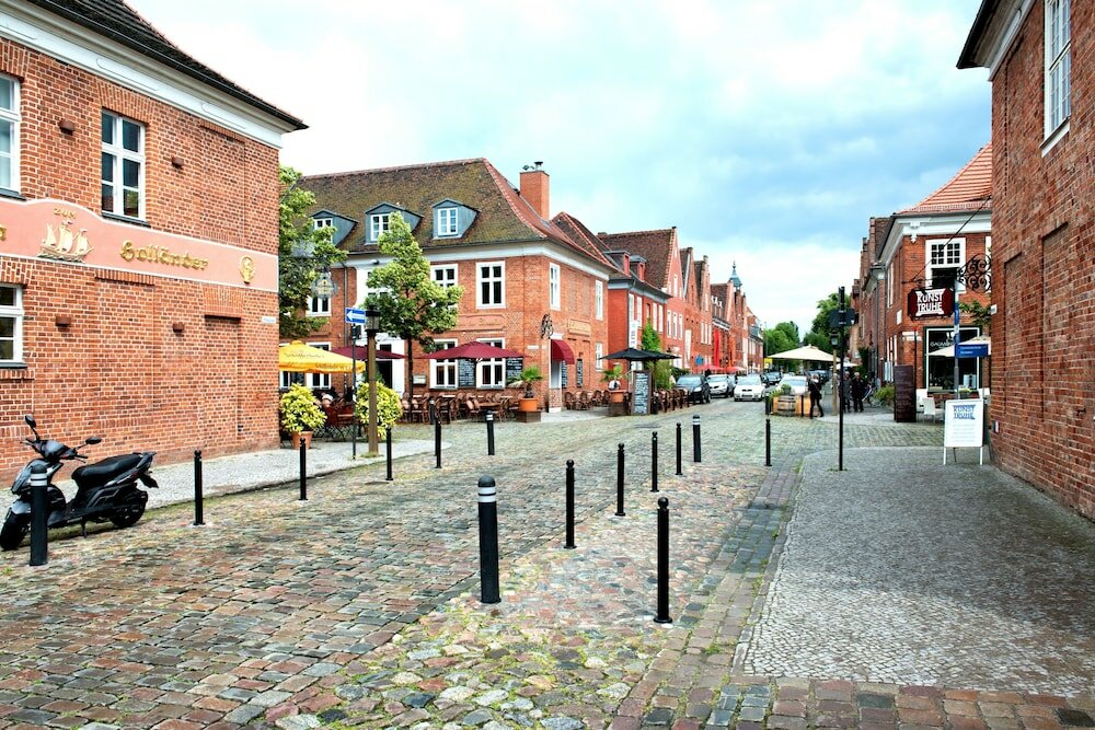 Фото Hotel am Luisenplatz