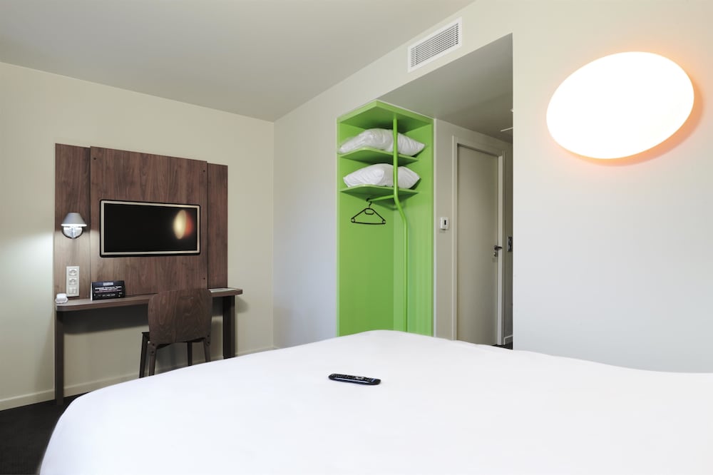 Фото Campanile Nancy Centre - Gare