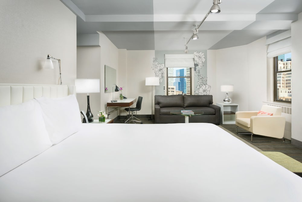 Фото Stewart Hotel