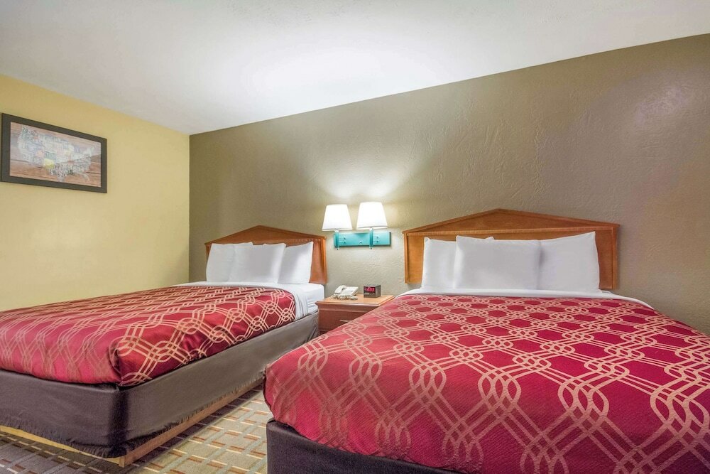 Фото Econo Lodge Lansing - Leavenworth