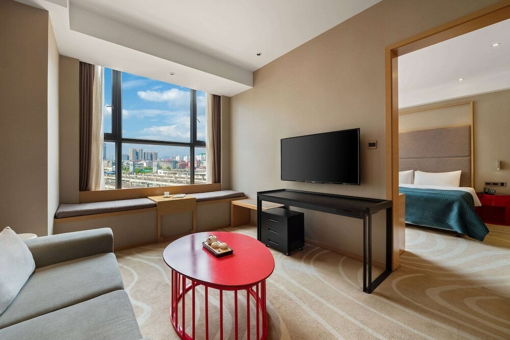 Фото Jingtang Ramada Encore Hotel