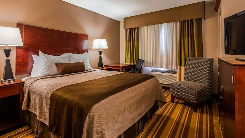 Фото Best Western Old Mill Inn