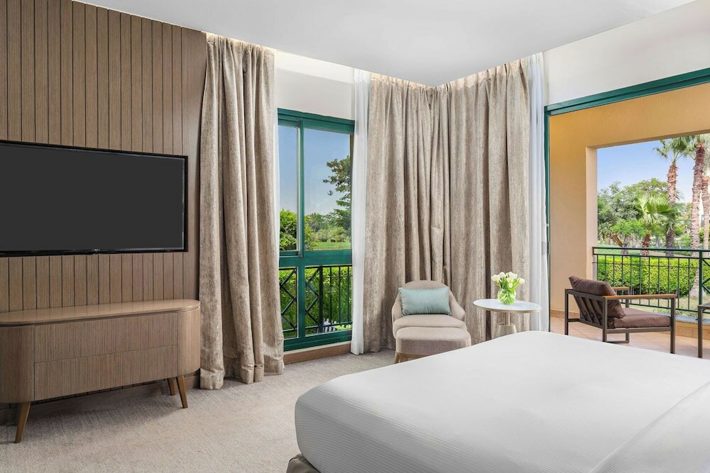 Фото Hilton Pyramids Golf