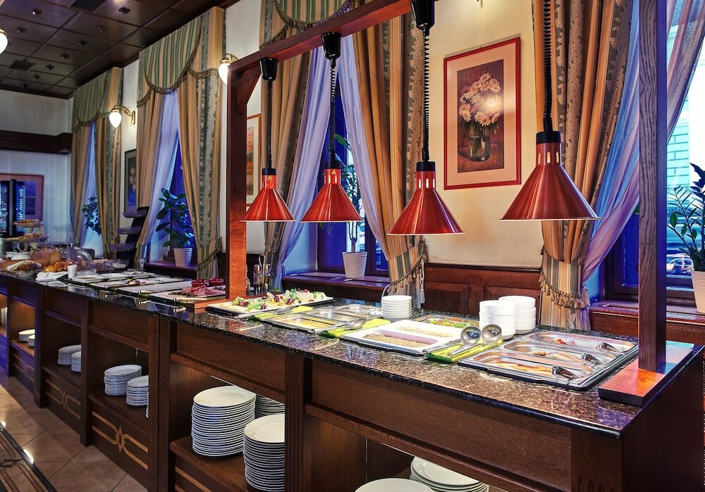 Фото Green Garden Hotel