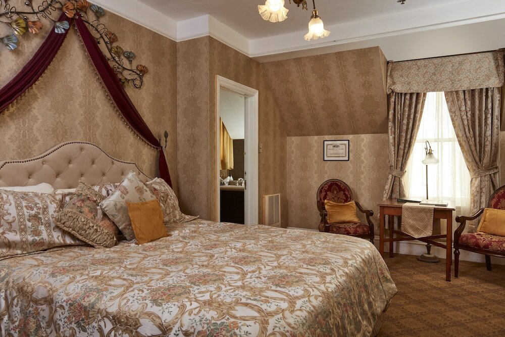 Фото Queen Anne Hotel