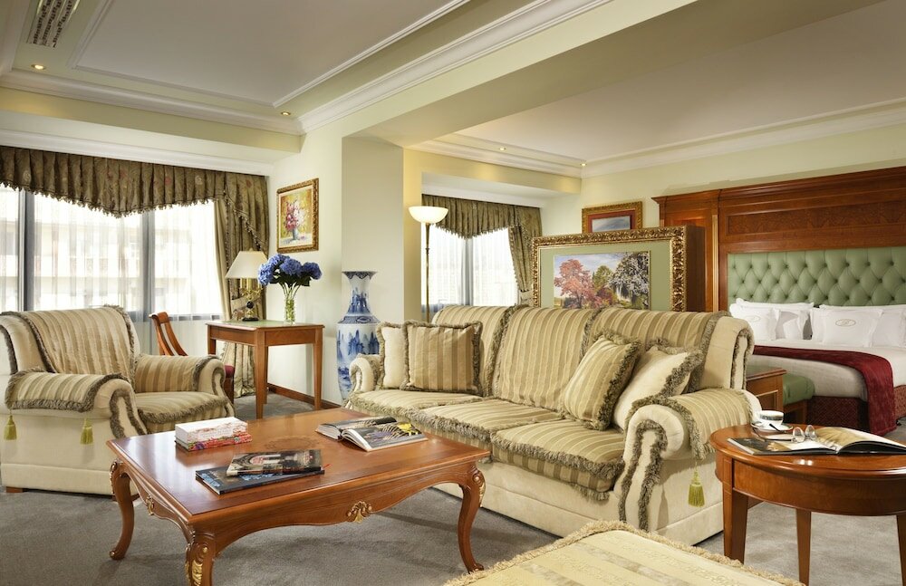 Фото Swiss Diamond Hotel Prishtina