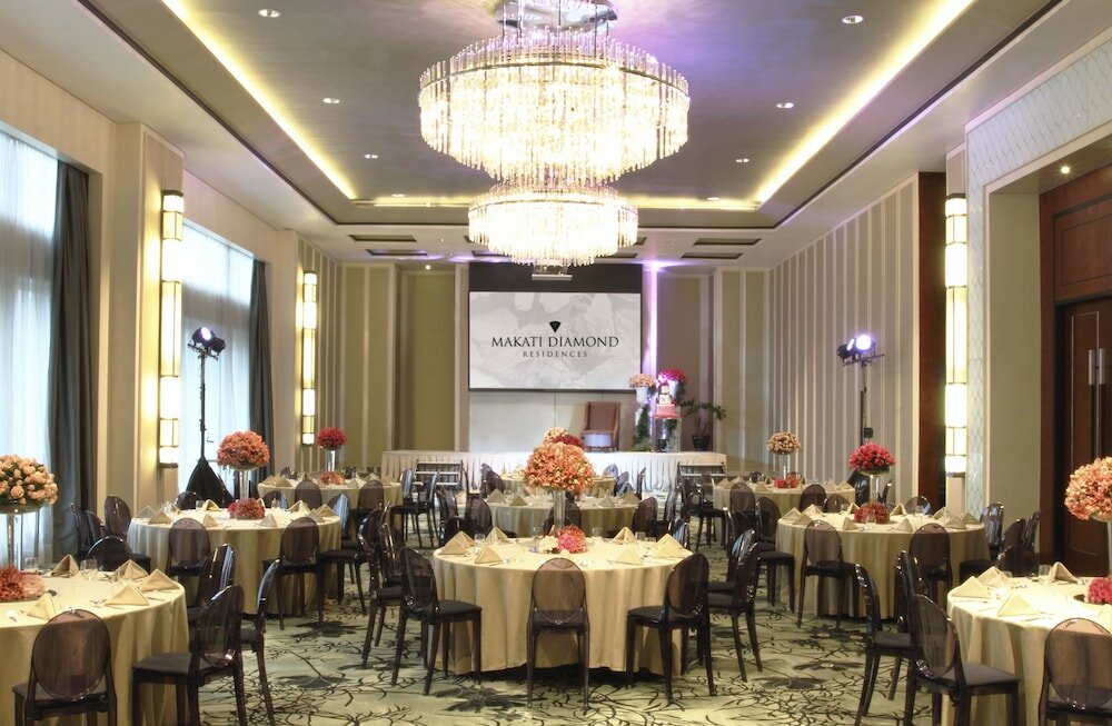 Фото Makati Diamond Residences