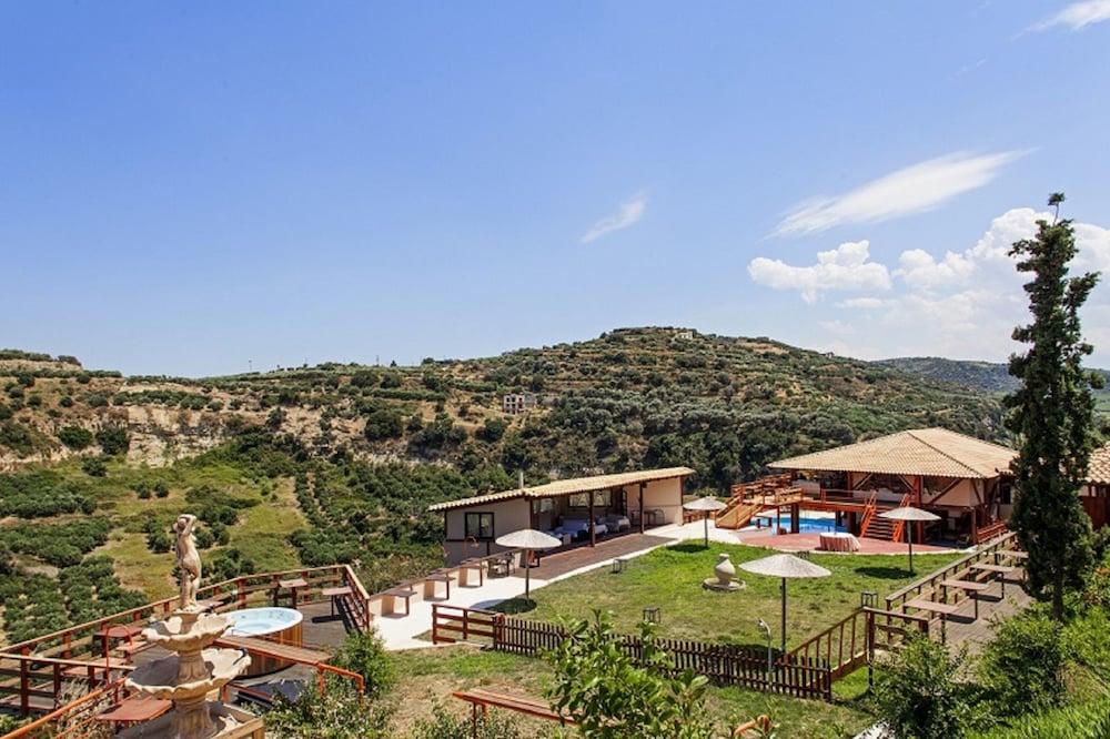 Фото Estate Kares