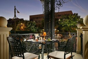 Гостиница Swiss Diamond Hotel Prishtina