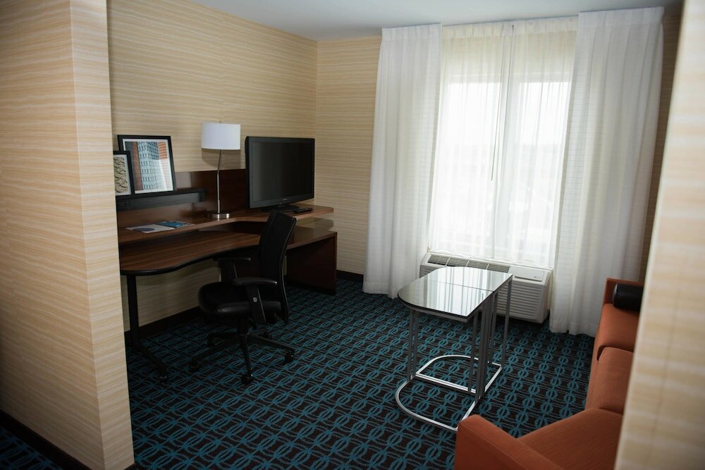 Фото Fairfield Inn & Suites by Marriott Moncton
