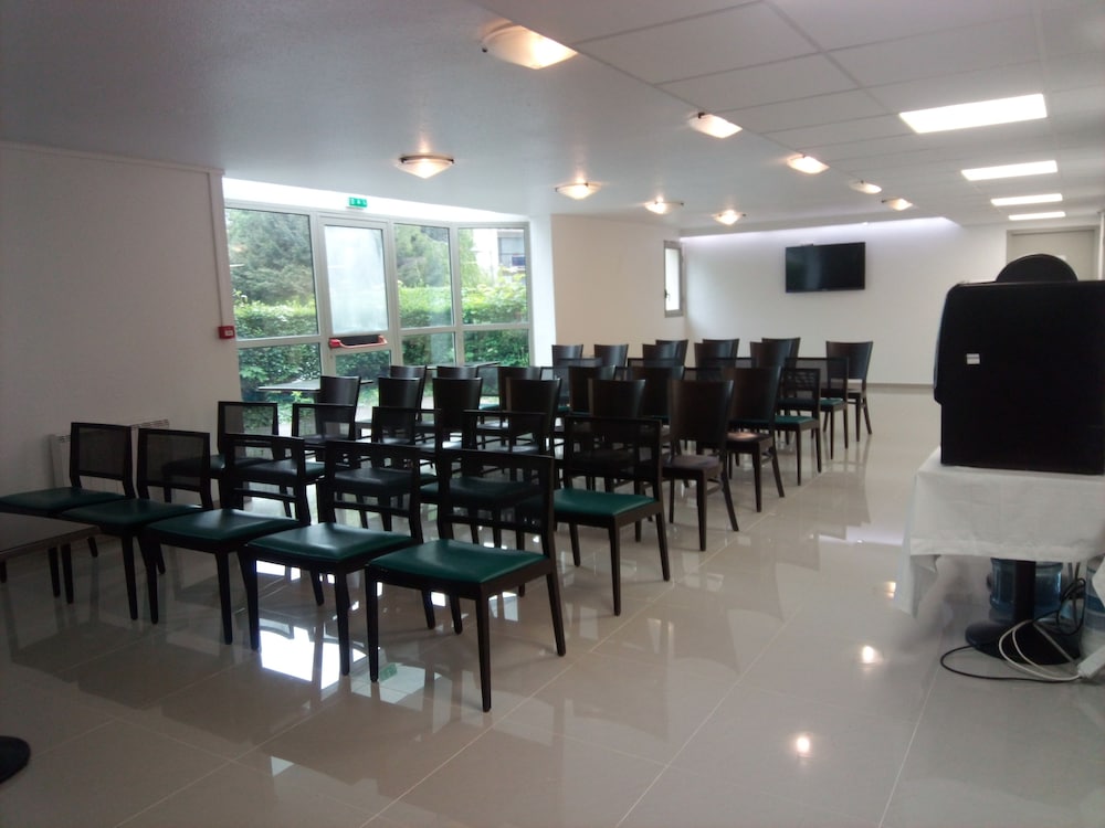 Фото Balladins Torcy