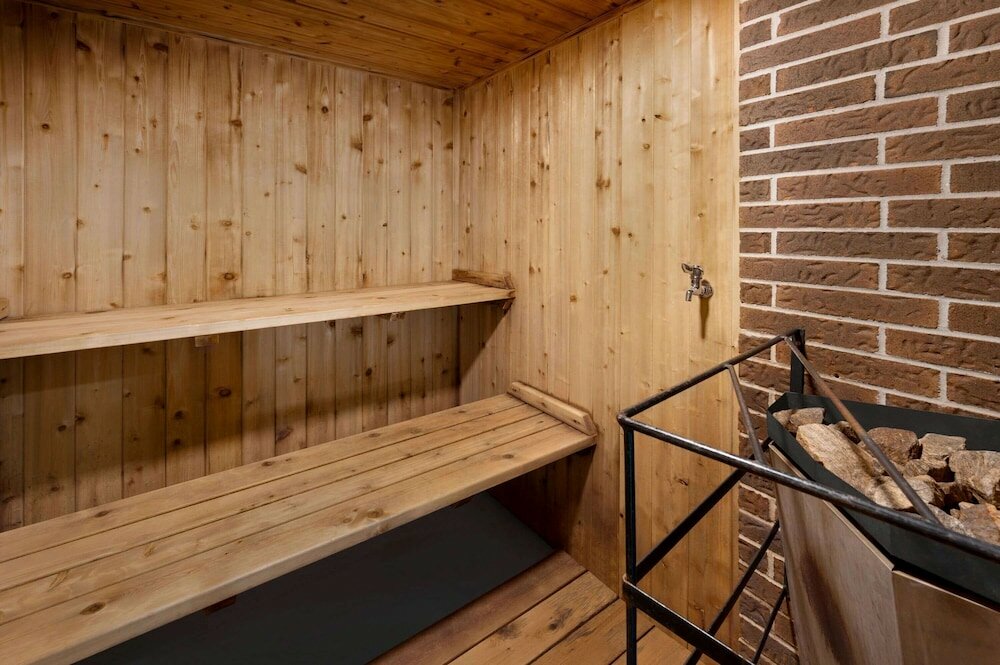 Фото Super 8 by Wyndham Hearst On