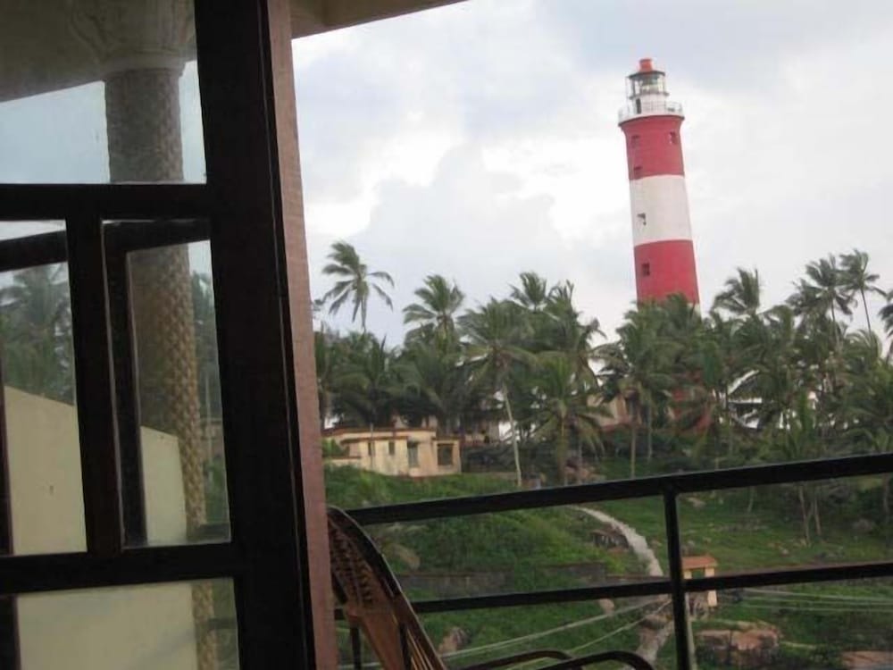 Фото Ocean Park Beach Resort