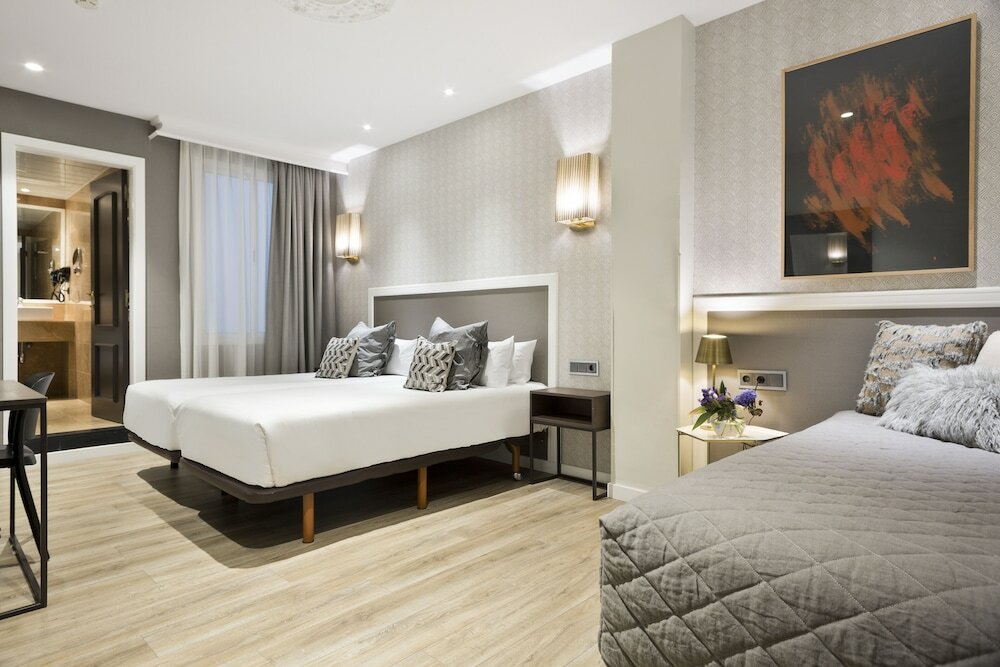 Фото Acta Splendid