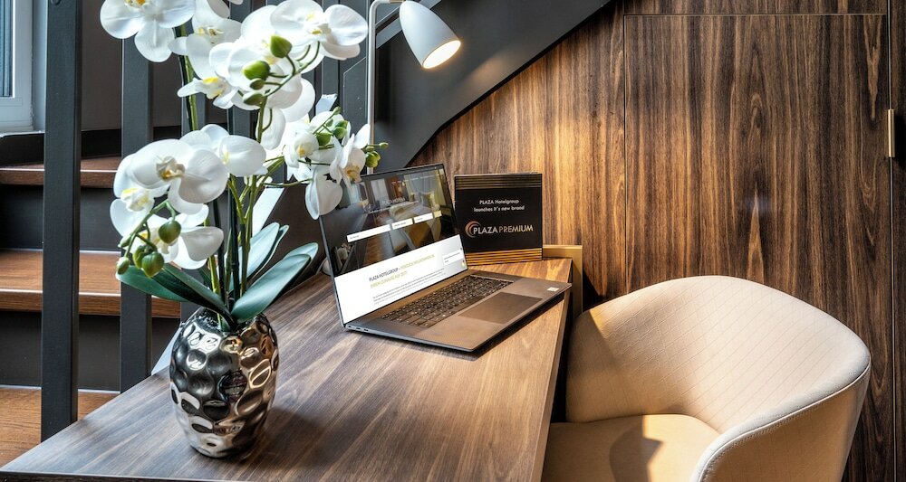 Фото Plaza Premium Muenchen