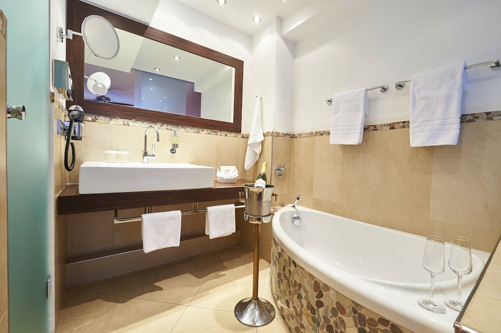 Фото Hotel Schwanen Metzingen