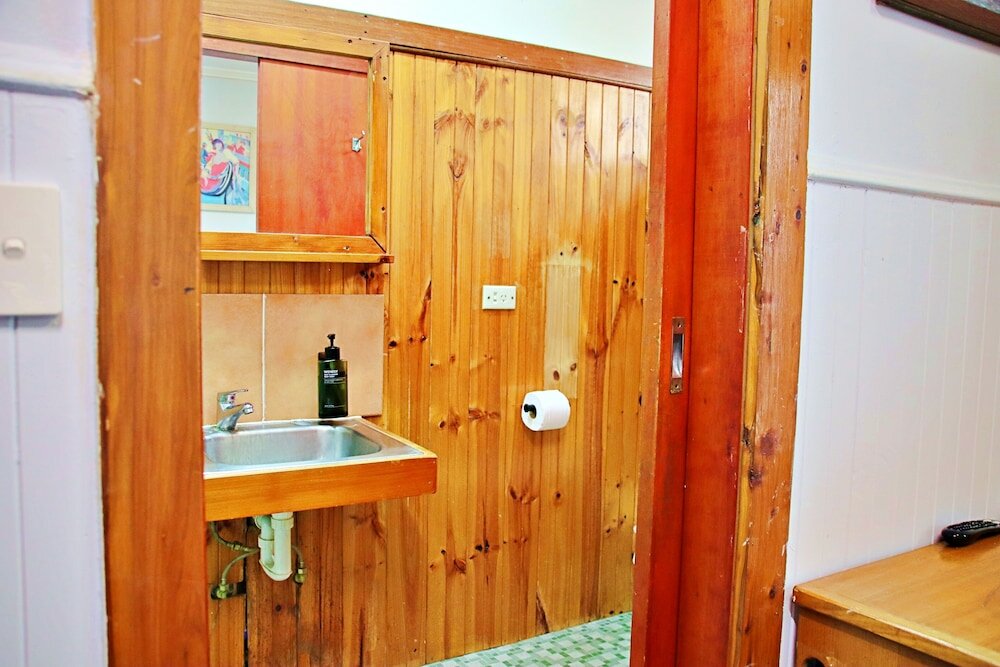 Фото Brisbane Manor Hotel