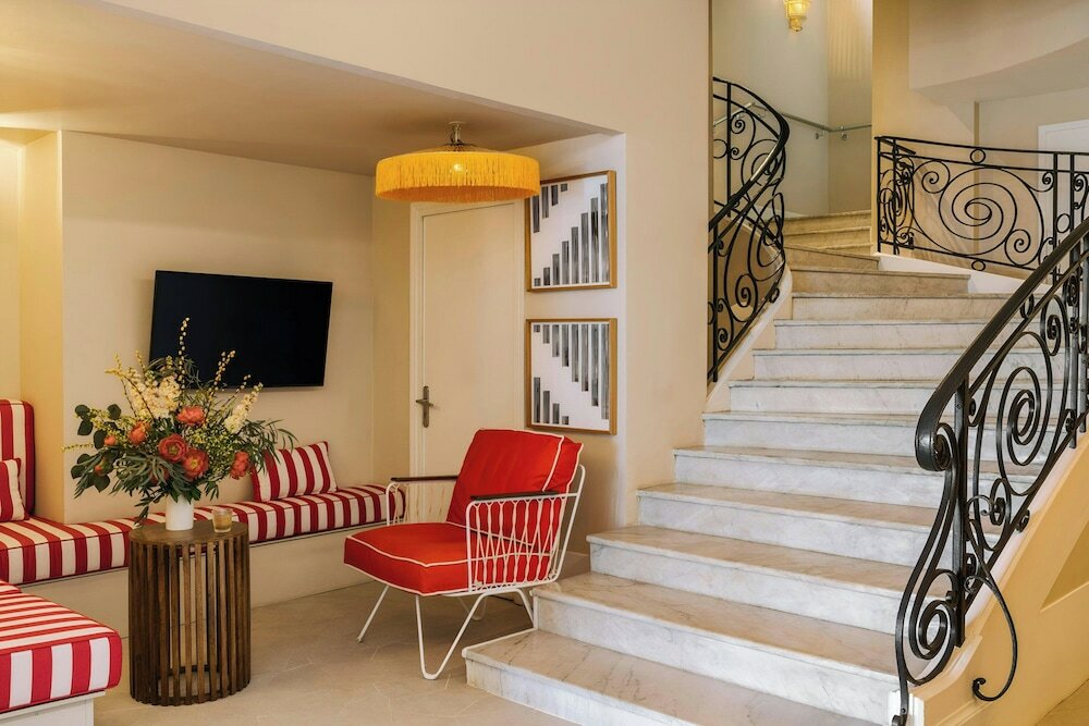 Фото Yelo Lumière by Sonder