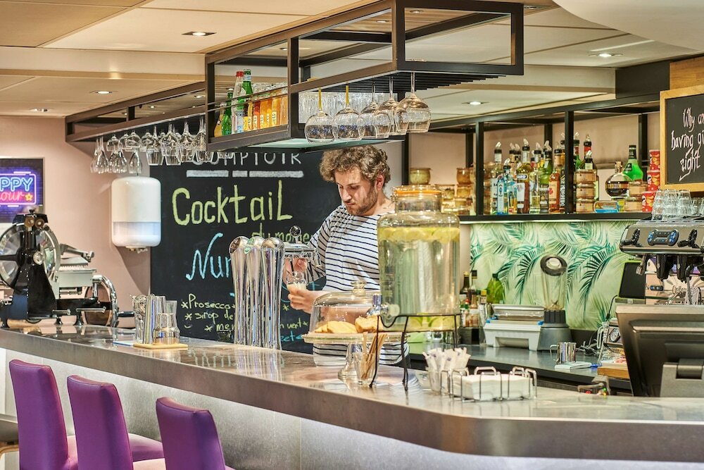 Фото Campanile Lyon Centre Berges du Rhône