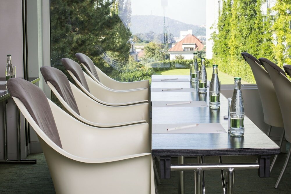 Фото Holiday Inn Prague